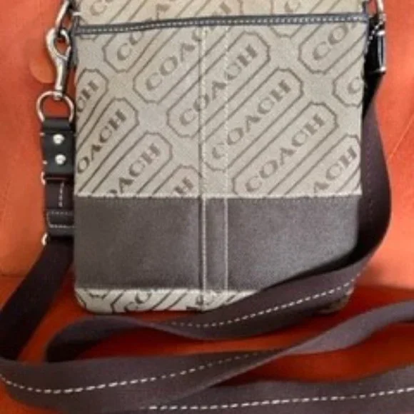 COACH - Brown Canvas Signature Crossbody - Picture 1 of 2
